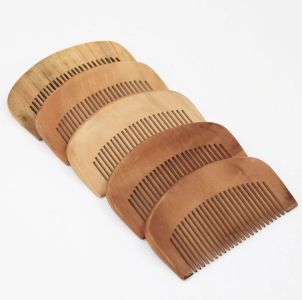 Pocket wood comb — 9cm Not lettering; 1 wood comb