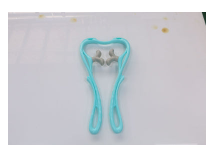 Six-wheel manual roller — New Thumb Blue; 1 blue thumb-style manual massage tool