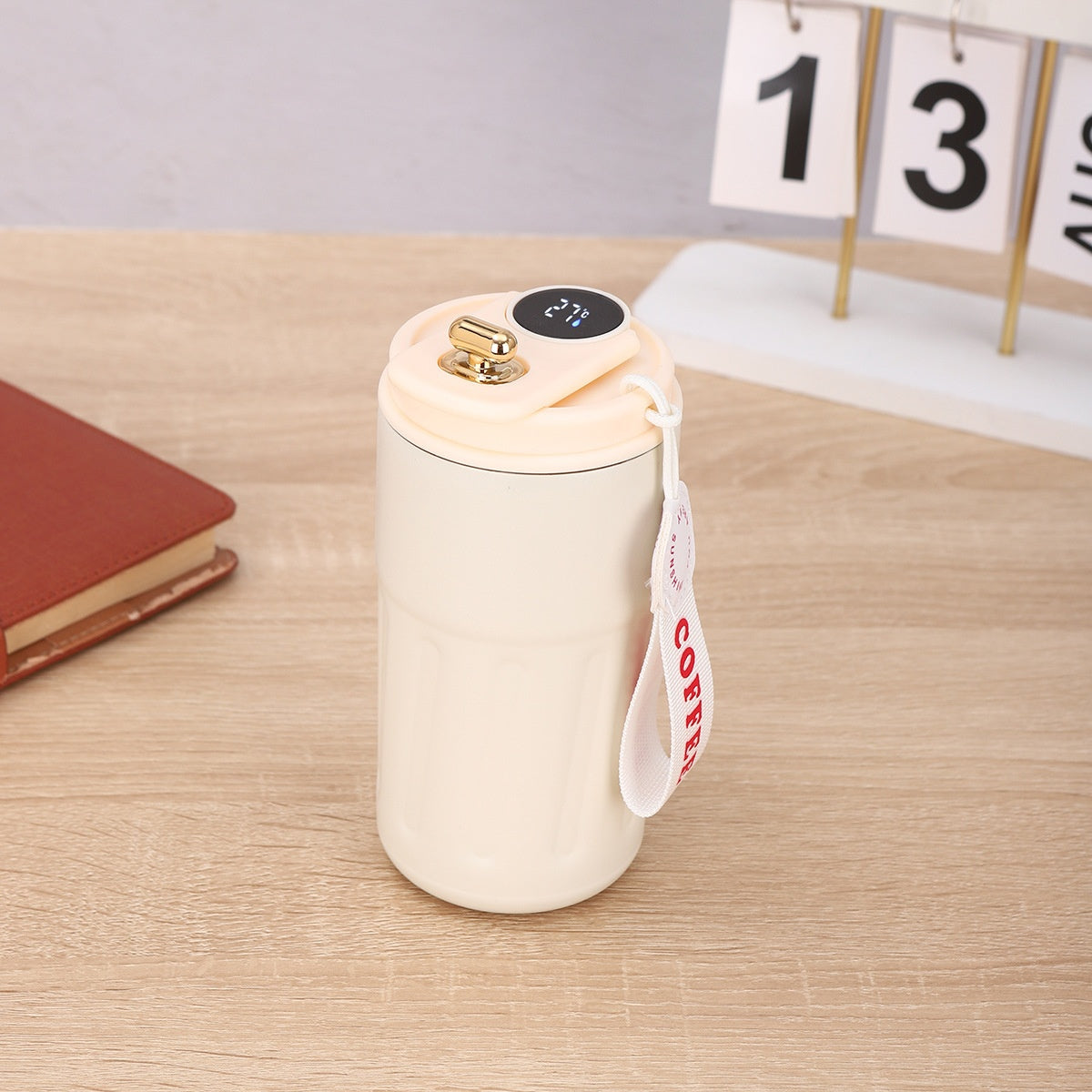 Temperature-display bottle — All white-450ml; 1 temperature-display bottle in your selected color and capacity