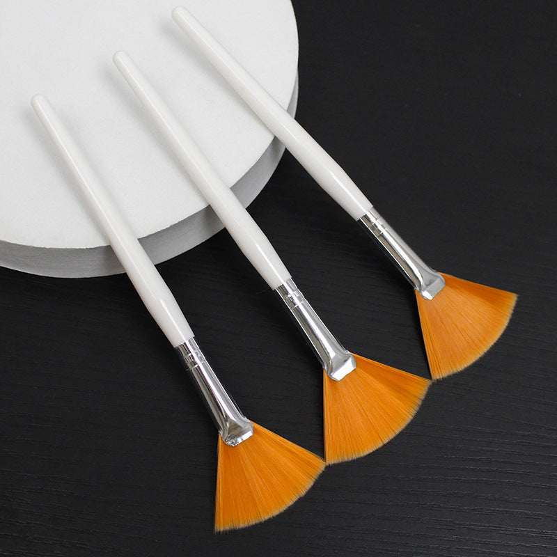 Fan applicator brush — White Penholder Yellow Hair; 1 fan applicator brush