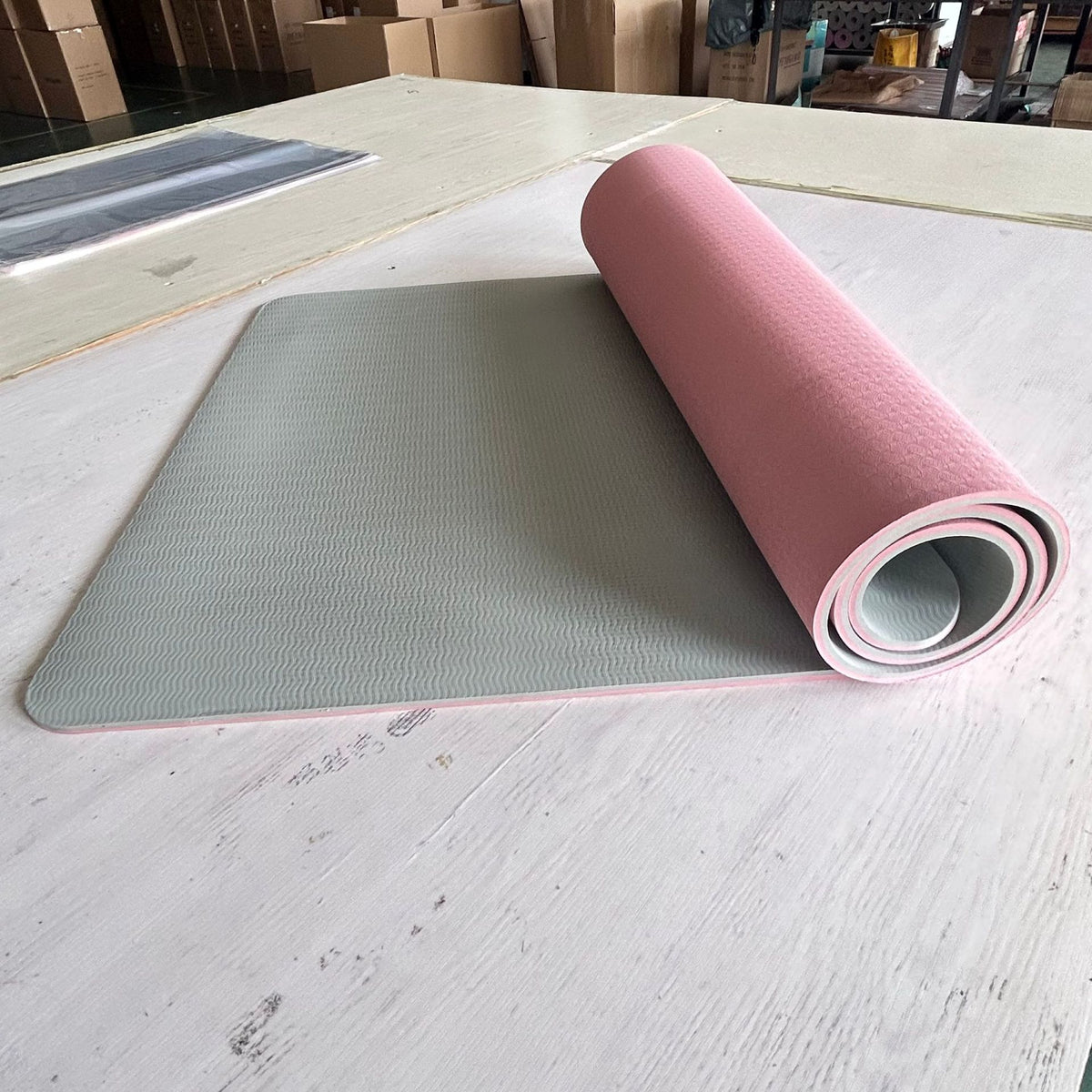 Two-tone movement mat — Pink Color Gray-183x61x0.6cm; 1 movement mat