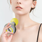 Pocket vibrating massager — supplier detail and usage photo